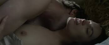 Emma Mackey nude in Emily (2022) - Celebs Roulette Tube
