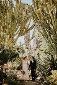 This Botanical Garden Bride Groom Said No To Tradition And Yes To Food Trucks South Coast Botanic Garden Botanical Gardens Botanical Gardens Wedding