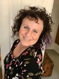 Robin Kolar's Instagram, Twitter & Facebook