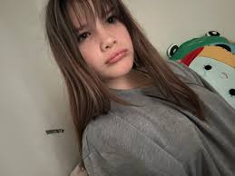 🎬📎Anna Gentry📼♾️ (@annamariesings)