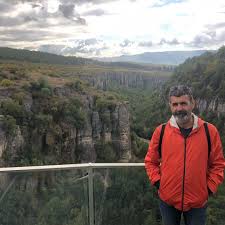 Hüseyin turan, ikinci evliliğini 2005 yılında i̇zmirli deniz turan ile yaptı. Huseyin Turan Kimdir Maksatbilgi