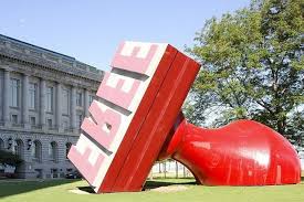 The Giant Sculptures Of Claes Oldenburg Visboo Com Claes Oldenburg Claes Oldenburg Sculptures Oldenburg