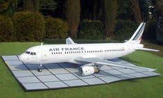 This Plane Paper Model Is An Air France Airbus A320 Created By Andrew Maciejczak And The Scale Is In 1 87 Paper Airplane Models Paper Models Paper Aircraft