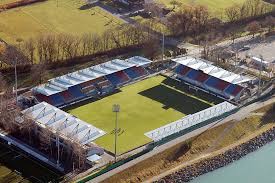 Vaduz's warmest month, july, sees average high temperatures reach 25 °c (77 °f) while average low temperatures are about 14 °c (57 °f). Langerfristige Bauarbeiten Im Rheinpark Stadion Fc Vaduz