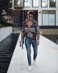 Calças Jeans Que Estão Na Moda 2020 Tendencias De Moda Masculina Primavera Verao 2020 Marco Da Moda Moda Masculina Moda Moda Masculina Casual