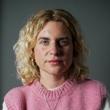 Rosie Morris's Instagram, Twitter & Facebook