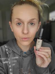 Concealer for dark under eyes and creases