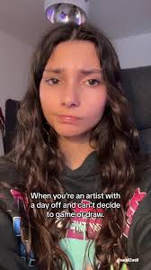 Artist Dilemma: Game or Draw?