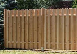 Bretterzaun Manny Klassischer Sichtschutzzaun Dichtschutz Fur Den Garten Aus Douglasie Bretter Zaun Gartengestaltung Douglasie