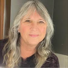 Klif-1190 AM switched to underground rock format in 1968