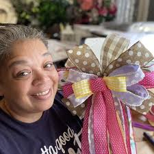 Let's make a custom wreath today.