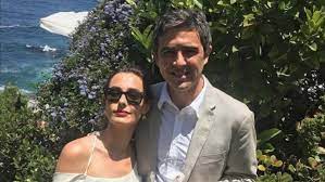 Javiera diaz de valdés alemparte, is a chilean television actress best known for her role in the telenovela gatas y tuercas. Hkhqavkjqvldom