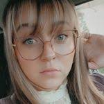 Stephani Adels's Instagram, Twitter & Facebook