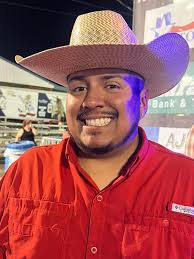 How to keep a non-glowing hat in Red Dead Redemption?