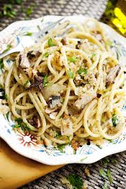 Pasta With Sardines Bread Crumbs And Capers Recipe Recipe Sardine Recipes Sardine Pasta Pasta Dishes