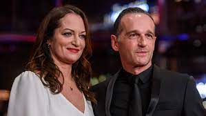 Die schauspielerin natalia wörner (48) und bundesjustizminister heiko maas (49) haben sich am wochenende zusammen gezeigt. Heiko Maas Natalia Worner Seine Frau Stiehlt Ihm Die Show Intouch