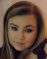 Bella Randolph's Instagram, Twitter & Facebook