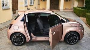 New trim levels available to choose from. Fiat 500 Electrique A Partir De 24 500 Voici Tous Les Prix