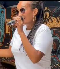 DannaSingersongwriter