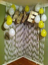 50 Amazing Diy New Year S Eve Balloon Decor Ideas New Years Eve Decorations New Years Eve Party Nye Party