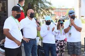 Estamos ya por salir desde Patillas con el Radio Maratón “Un Gooolll Por Willie  Boyer” también habrá un grupo de voluntarios visitando su comunidad. El  número de Ath Móvil es 787-504-7123 #GuayamaViveElEncanto