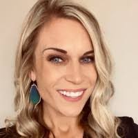 Holly Clifford's Instagram, Twitter & Facebook