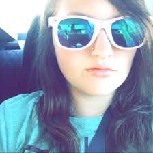 Layla Lyons (laylalou0425)