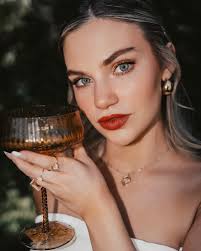 Bethany Snyder (@bethany_jayy) • Instagram photos and videos