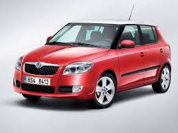 The škoda fabia is a supermini car produced by czech manufacturer škoda auto since 1999. 2014 Skoda Fabia India Launch Auto News Drivespark News