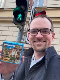 Was meint ihr: Eine Goldschlägerampel für Schwabach? 🚦💛 ℹ️ vor kurzem hat  mich eine super spannende Bürgeranregung erreicht: Seit kurzem prüft die  Stadtverwaltung, wie wir bei einer städtischen Ampel, die zu gegebener