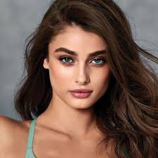 Learn how to use instagram, fix a problem, and get answers to your questions. Ù…ÙØ§Ø¬Ø£Ø© Ø¨ÙŠÙˆÙ†Ø³ÙŠÙ‡ ØªØªØµØ¯Ø± Ù‚Ø§Ø¦Ù…Ø© Ø£Ø¬Ù…Ù„ Ù†Ø³Ø§Ø¡ Ø§Ù„Ø¹Ø§Ù„Ù… ÙÙŠ2017 Ø§Ù„ÙˆÙØ¯