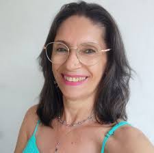 A Praça do Periquito foi uma das 20 praças reformadas pela Prefeitura de  Itaberaba. E ficou linda demais! 😍😍😍 Tá difícil escolher qual delas  ficou mais bonita, viu? Qual é a preferida