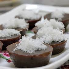 This kuih kosui recipe is a good example of a simple recipe with minimal ingredient and yet super yummy. Resepi Kuih Kosui Mudah Disediakan Dan Sedap