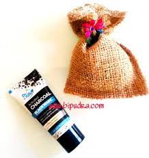 Dr C Tuna Activated Charcoal Black Mask Farmasi Dudak Kalemi Guzellik Guzel Makyaj