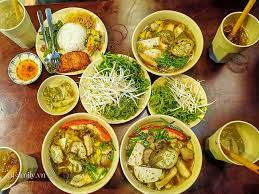 Chính quyền (mà không biết có phải chính quyền không, hay do mấy ông báo chí vống lên) đòi xử bà hằng đài phát thanh truyền hình đại nam. Chá»‹ Em Angela PhÆ°Æ¡ng Trinh Má»Ÿ Quan Chay ChÆ°a Bao Lau Ä'a Ná»•i Tiáº¿ng Kháº¯p Sai
