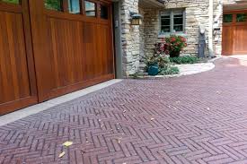 Whitacre greer firebrick, konut şöminelerinin yapımında ve endüstriyel uygulamalarda kullanılmaktadır. Whitacre Greer Brick Central Supply Company
