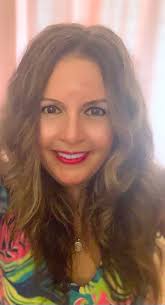 Christina Pringle's Instagram, Twitter & Facebook