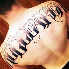 This is the main reason why the number of some people wear tattoo art on back as commemoration on their achievements in life or in order to enhance here are the names of celebrities who are proud enough to display their back tattoos 50 Last Name Tattoos For Men Honorable Ink Ideas