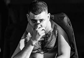 Ο ράπερ mad clip σκοτώθηκε τα ξημερώματα πέμπτης σε τροχαίο. Me7yol8ocm2wqm