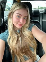 Mayra Casanova (mayraandrea1207)