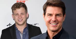 Jerry Maguire Star Jonathan Lipnicki Still Has A Relationship With Tom  Cruise All These Years Later