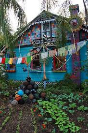 Bowling Ball House Safety Harbor In Tampa Bay Florida Hippie House Boho House Hippie Garden