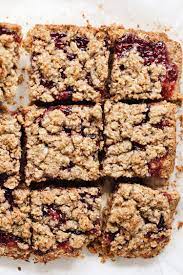 6 Ingredient Healthy Raspberry Oatmeal Bars A Simple Palate Recipe Raspberry Oatmeal Raspberry Oatmeal Bars Oatmeal Bars Healthy