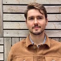 3400+ "Roos," profiles