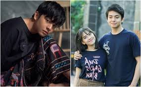 Keduanya kemudian dihadapkan pada kehidupan yang tak. Kalau Orang Lain Nampak Filem Dua Garis Biru Angkat Isu Sensitif Saya Pula Nampak Sudut Positif Angga Yunanda Gempak