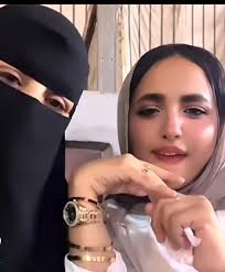 ام منقبه وابنتها ترتدي نقاب | TikTok