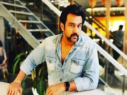 Chirranjeevi made his silver screen debut in 2009 with kannada film vayuputra. Chiranjeevi Sarja Biography Birth Death Education Family Career And Films