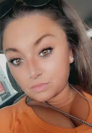 Natalie Gilpin's Instagram, Twitter & Facebook