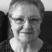 Lynn Meek's Instagram, Twitter & Facebook