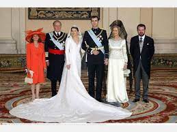 Ihr, müsst nicht reich sein! Diana Princess Of Wales Memory Konigliche Hochzeitskleider Royale Hochzeiten Konigliche Kleider